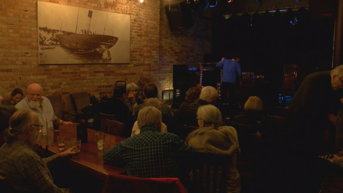 Community members show up in large numbers for another Ukraine benefit concert